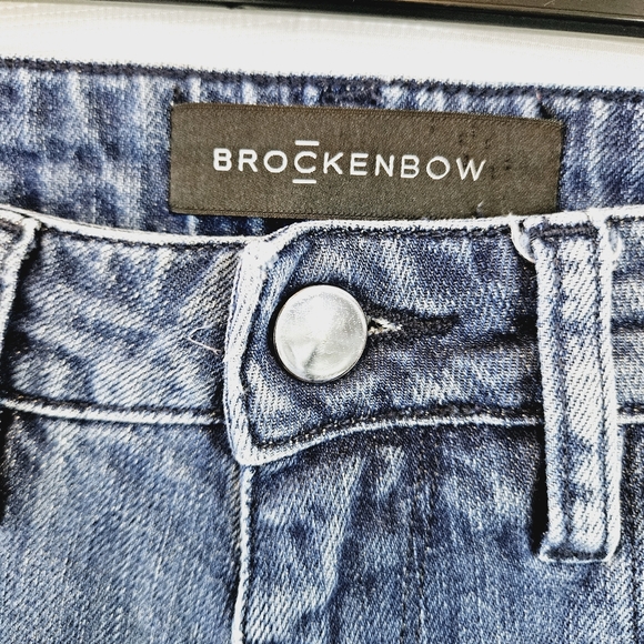 Brockenbow Straight Juliette Jean - Picture 5 of 9